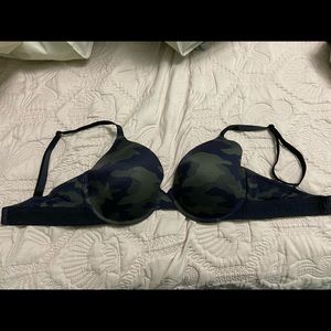 Used Pink T-shirt Bra